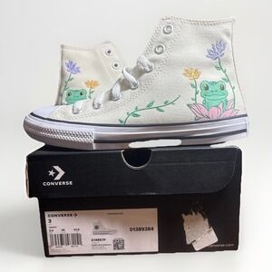 A14867F Converse Hi In Size 2.5 Youth